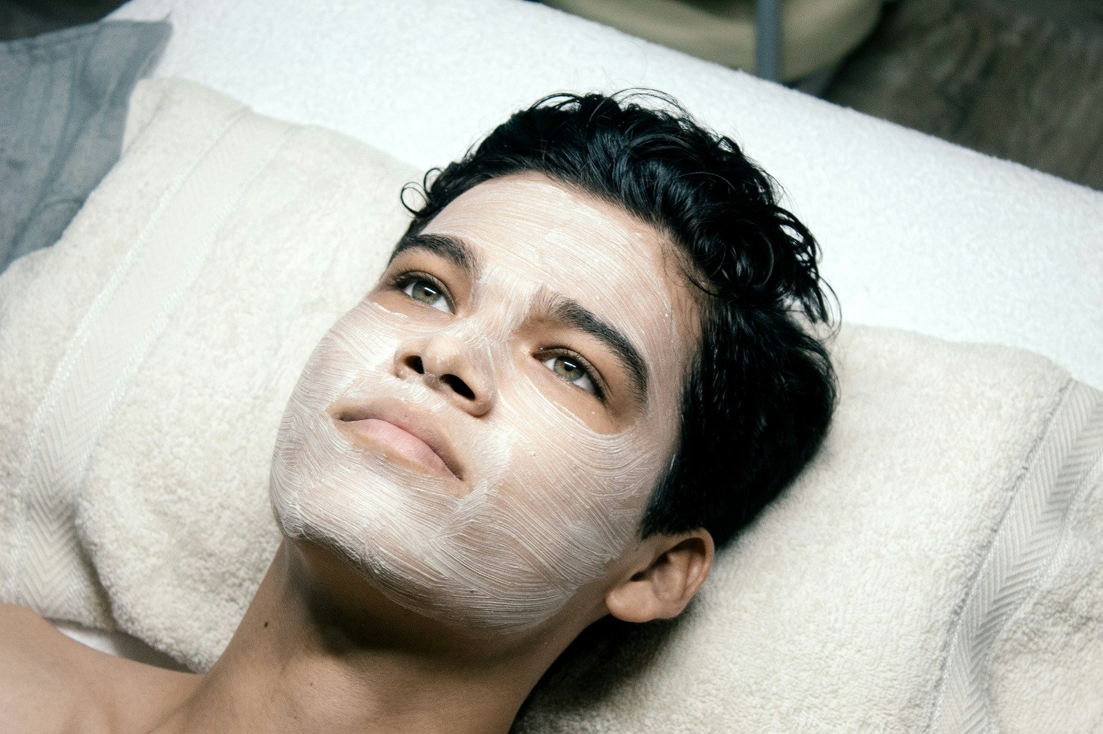 Building a Men’s Skincare Routine :Basics That Work for You